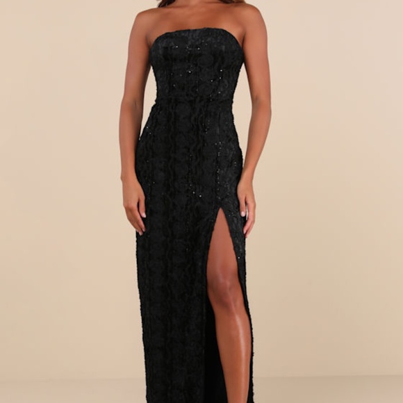 Lulus Chic Grace Black Velvet Floral Applique Strapless Maxi Dress - Size XXL - Picture 1 of 1